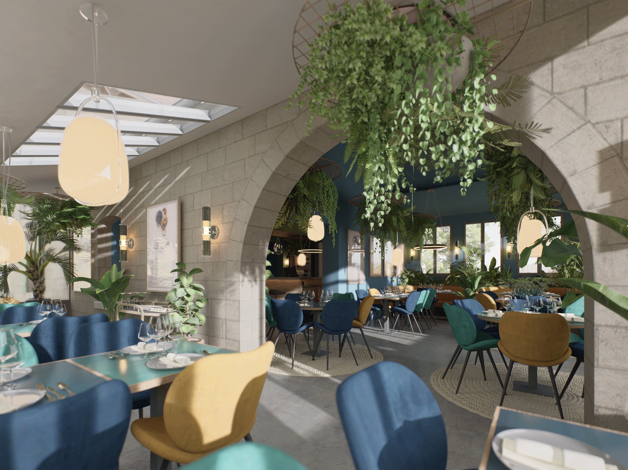 Salle à arcades en pierre claire et puits de lumière, chaises veloutées bleues et moutarde, suspensions opalines et plantes retombantes.